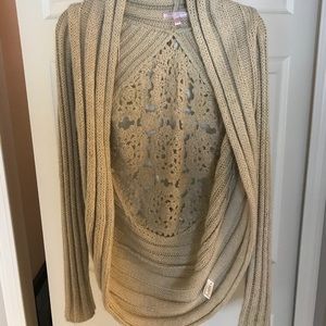 Cardigan sweater with back design